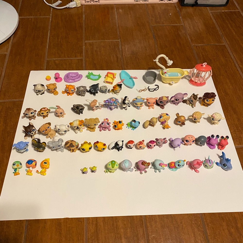 Littlest Pet Shop Lot WILL NOT SEPARATE PRICE FIRM